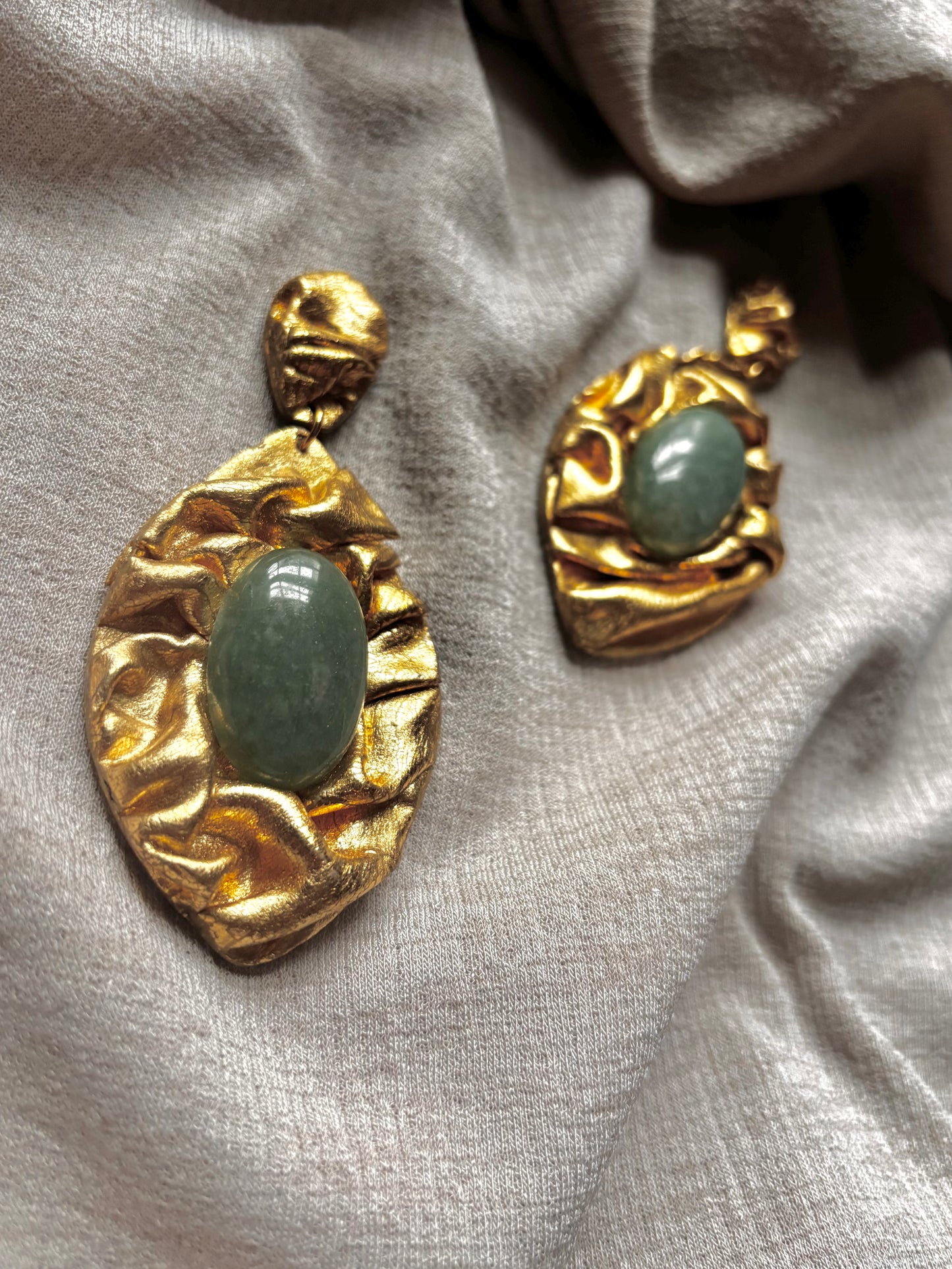 Feather Draped Large - Antique Gold with Green Aventurine