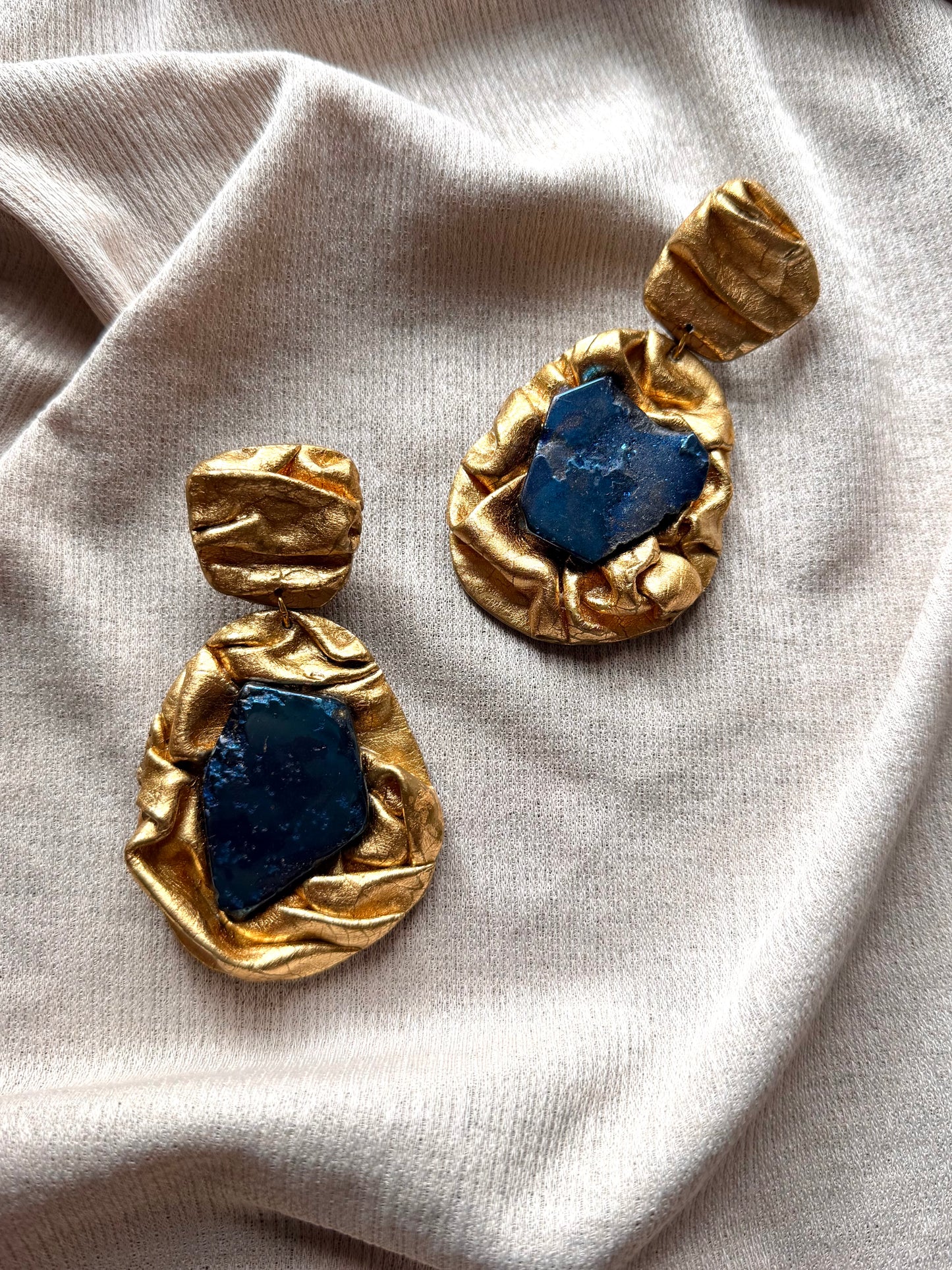 Soraya Draped - Antique Gold with Electroplated Agate (Clip-ons)