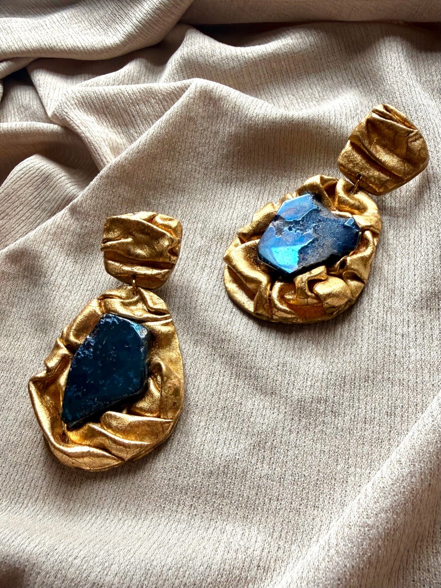 Soraya Draped - Antique Gold with Electroplated Agate (Clip-ons)