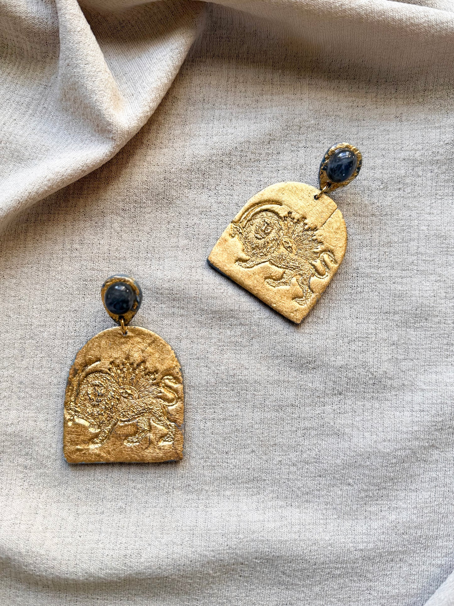 Farideh - Lion and Sun - Gold, Grey and Labradorite