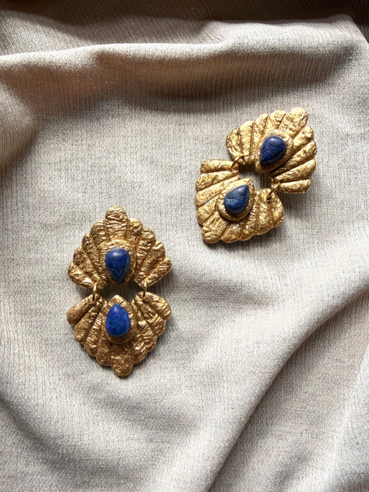 Caspian Large - Antique Gold with Lapis Lazuli