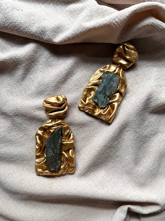 Farideh Draped Large - Antique Gold with Natural Labradorite