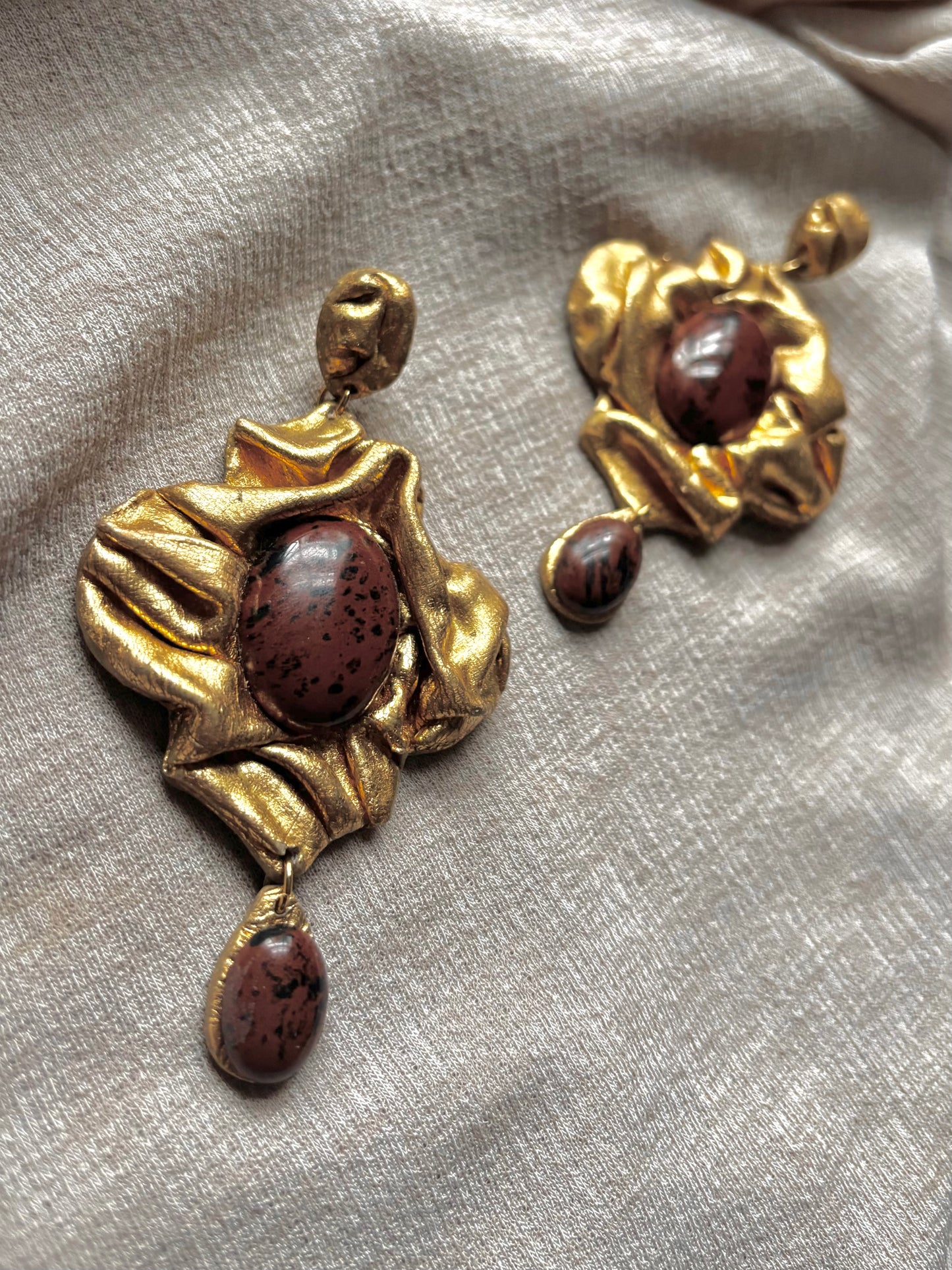 Nidara Draped Large - Antique Gold with Mahogany Obsidian