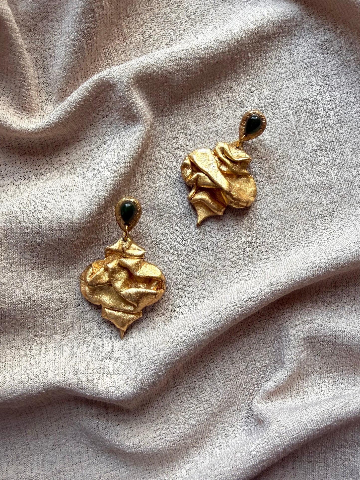 Nidara Draped - Antique Gold with Green Aventurine