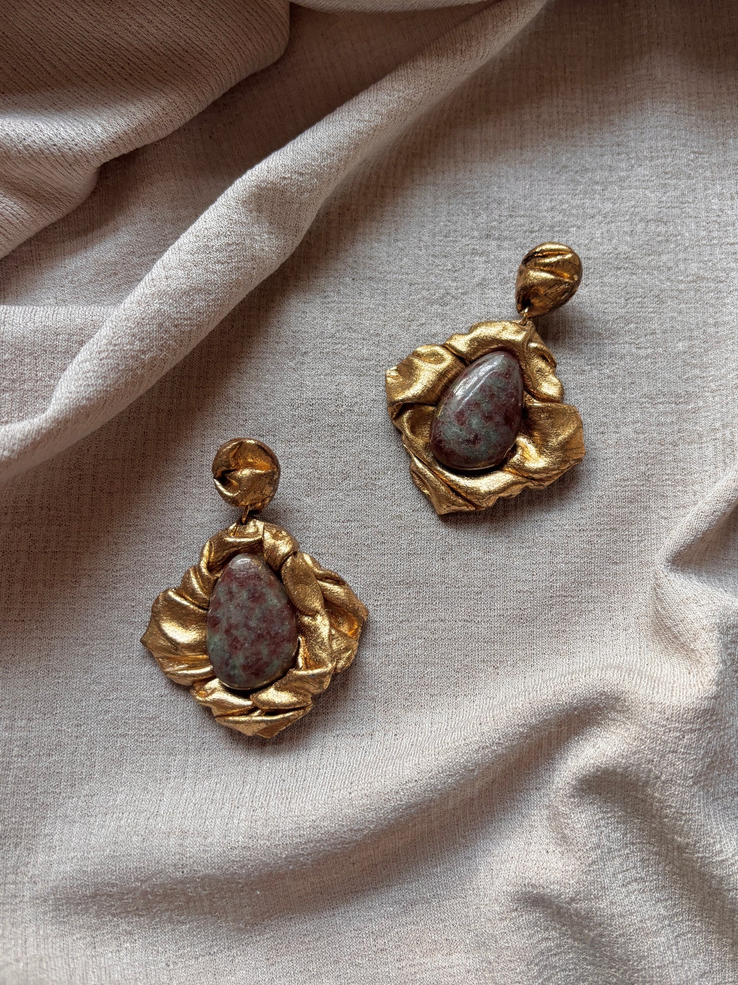 Tile Draped - Antique Gold with Natural Garnet