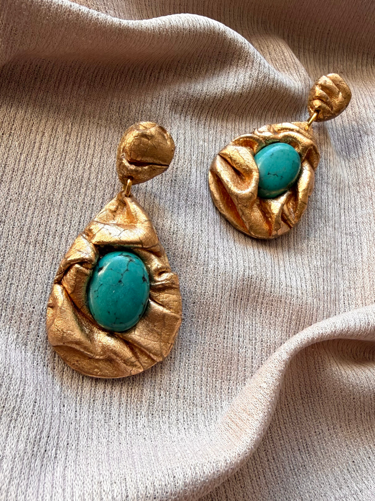 Teardrop Draped - Antique Gold with Turquoise