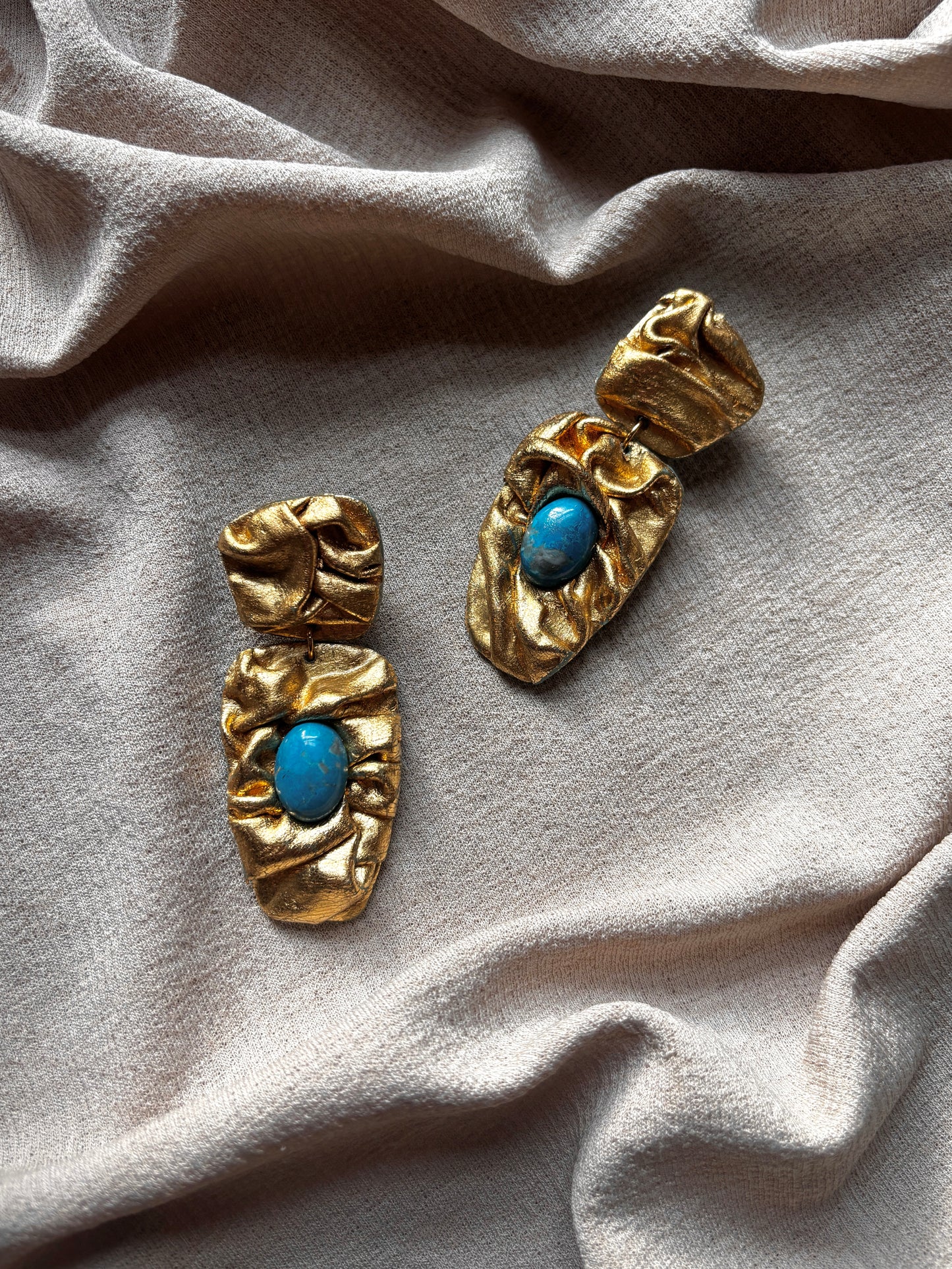 Asymmetric Draped - Antique Gold with Natural Howlite