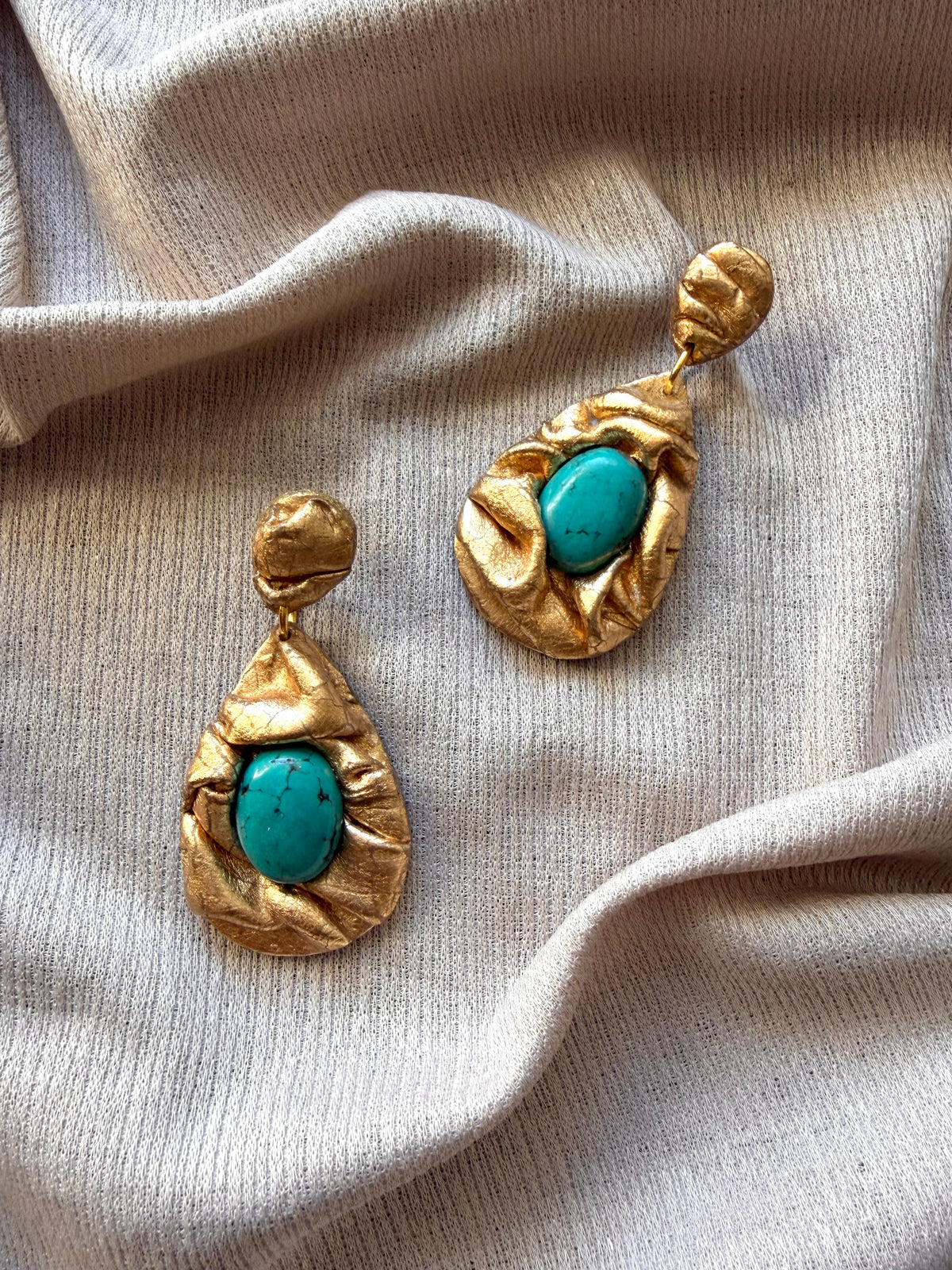 Teardrop Draped - Antique Gold with Turquoise