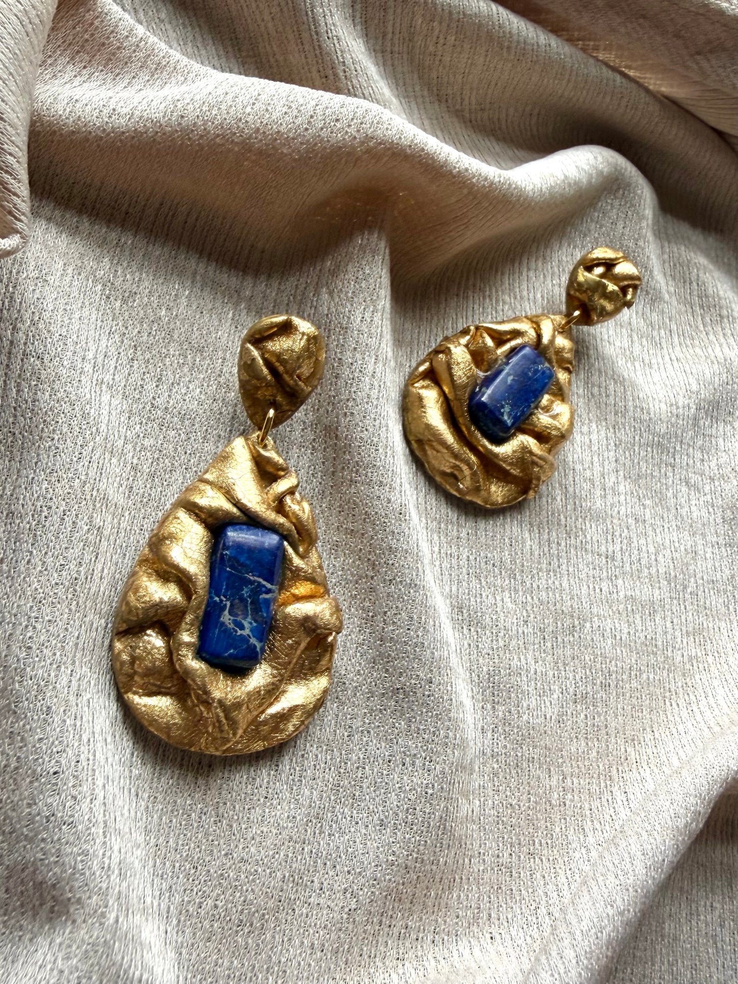 Teardrop Draped - Antique Gold with Cobalt Imperial Jasper