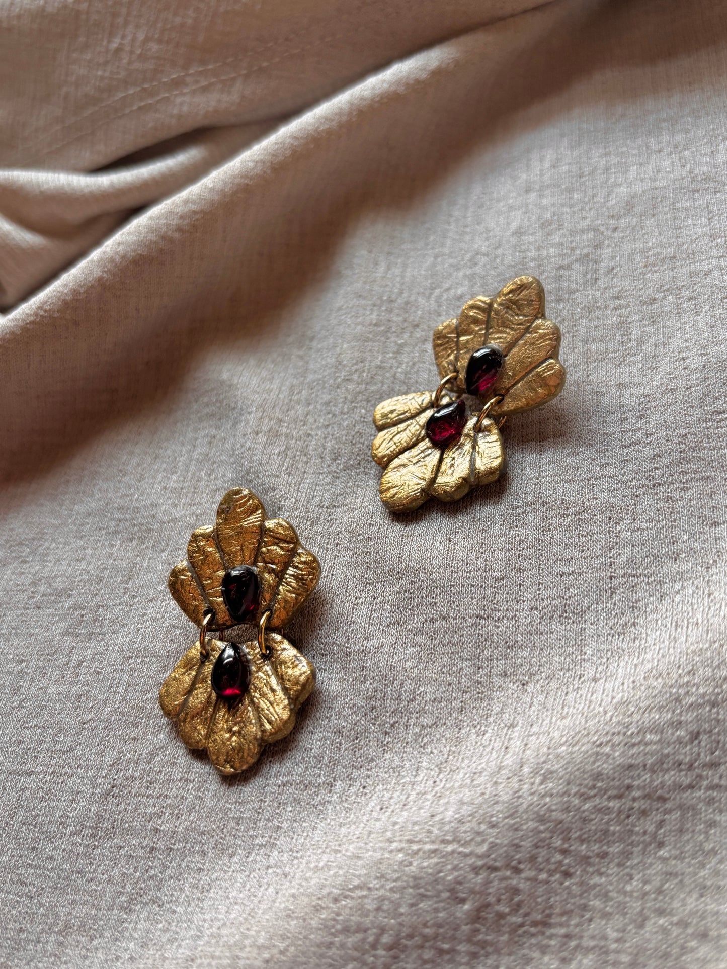 Caspian Small - Antique Gold with Garnet