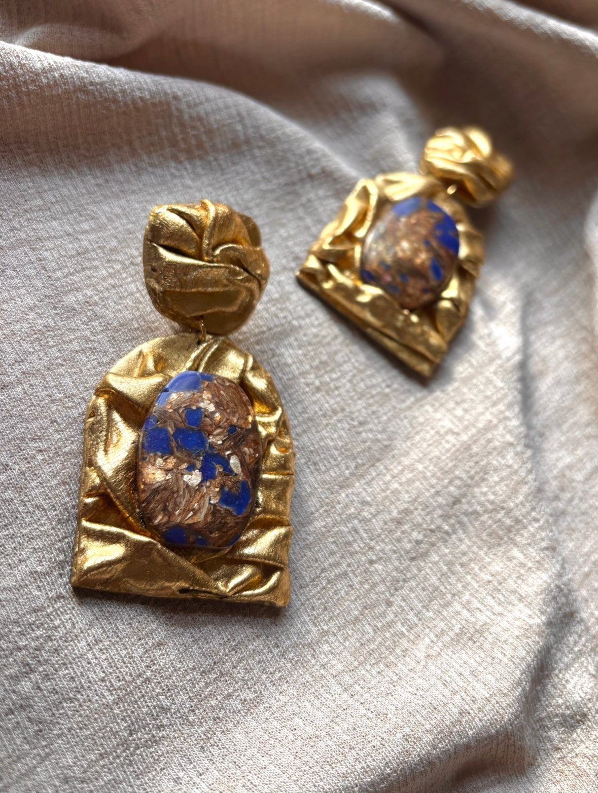 Farideh Large Draped - Antique Gold with Bronzite Lapis Lazuli (Clip-On)